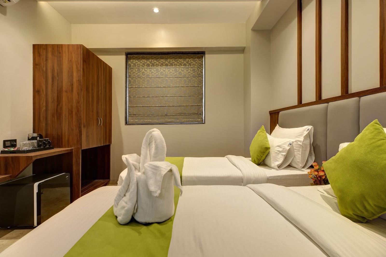Magnus Fortune House Business Hotel , Magarpatta Mundhva Exterior foto